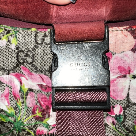 GG Supreme Monogram Blooms Small Backpack Beige Multicolor Dry Rose - Picture 8 of 10